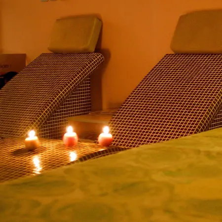 Iwa Centar & Wellness アパート *