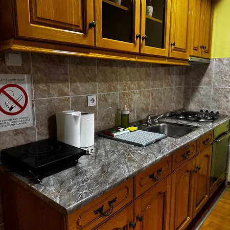 Iwa Centar & Wellness アパート