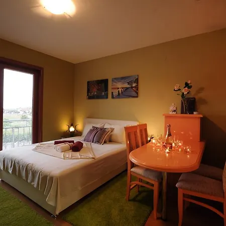 דירה Iwa Centar & Wellness