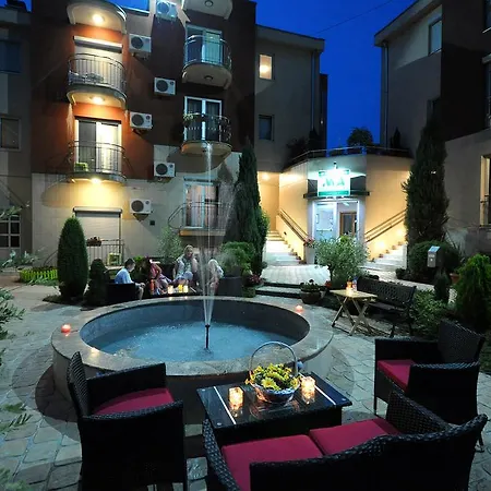 Iwa Centar & Wellness דירה *